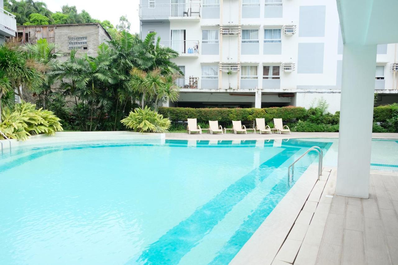 2-Bedroom Boutique City Condo - Newly Renovated! Cebu Exterior photo